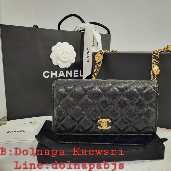 Kept Unused Chanel WOC 22A microchip GHW - Picture 1 of 7